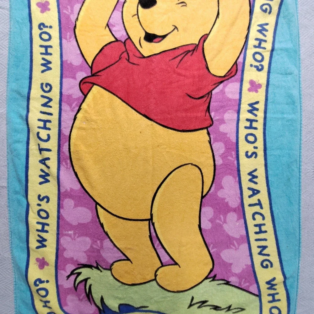Winnie the Pooh Disney beach towel Who's Watching Who? 100% cotton FLAWS